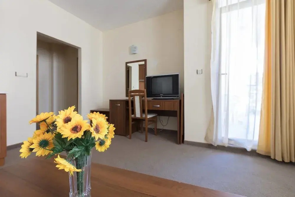 One Bedroom Family Apartment with Balcony