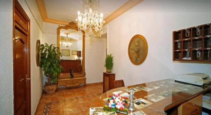 Hostal Prada