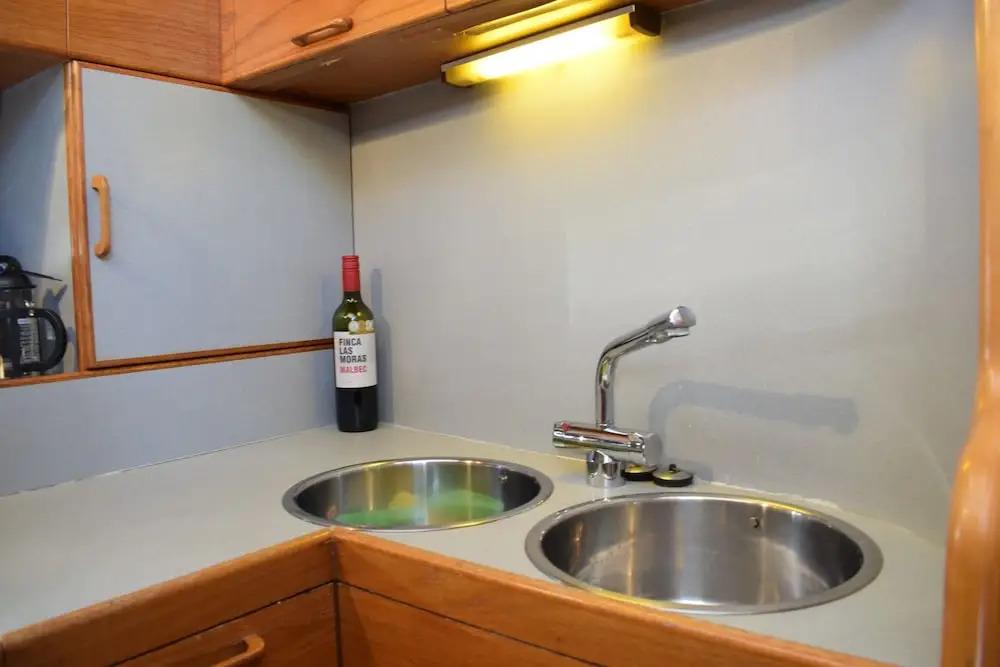 1 Bedroom Princess Live-aboard Boat