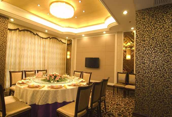Central International Hotel