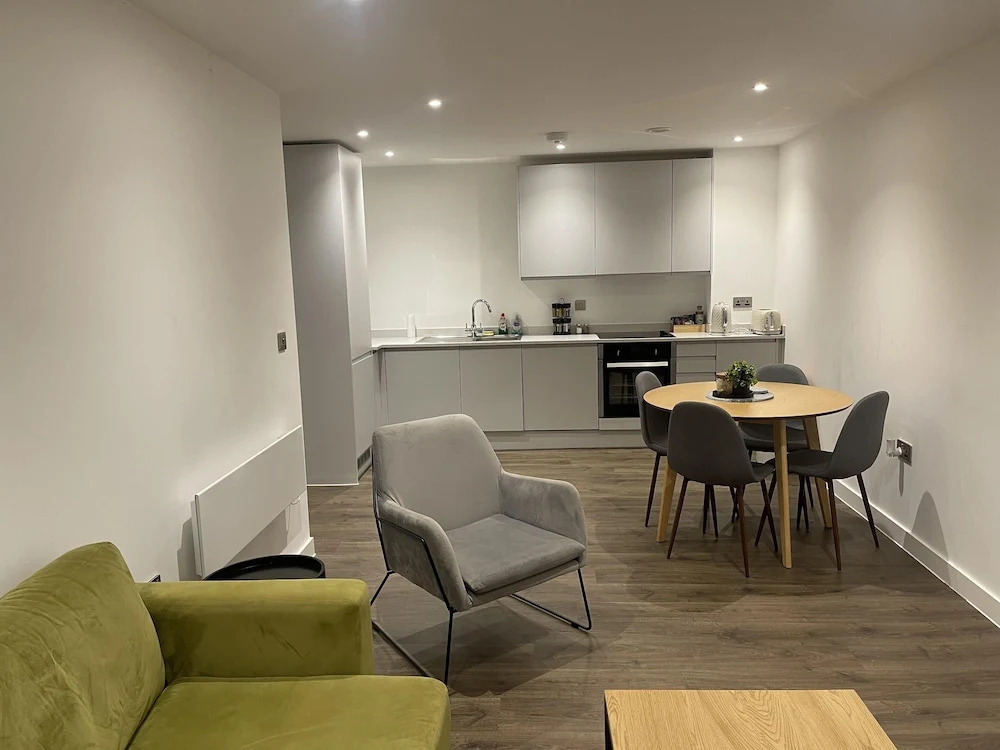 Salford City Retreat - Modern 2 Bedroom Apartment