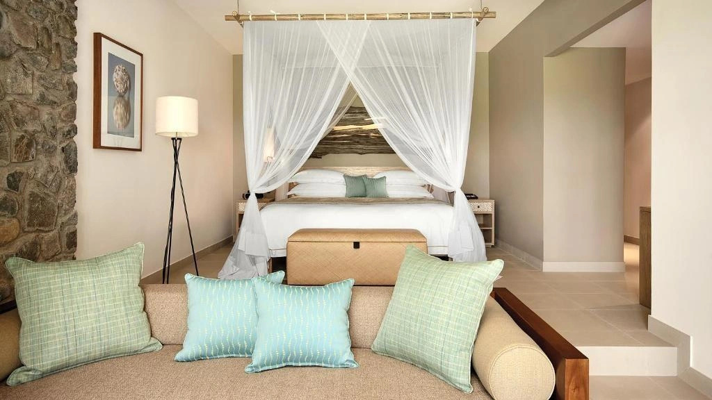 Pineapple Beach Villas