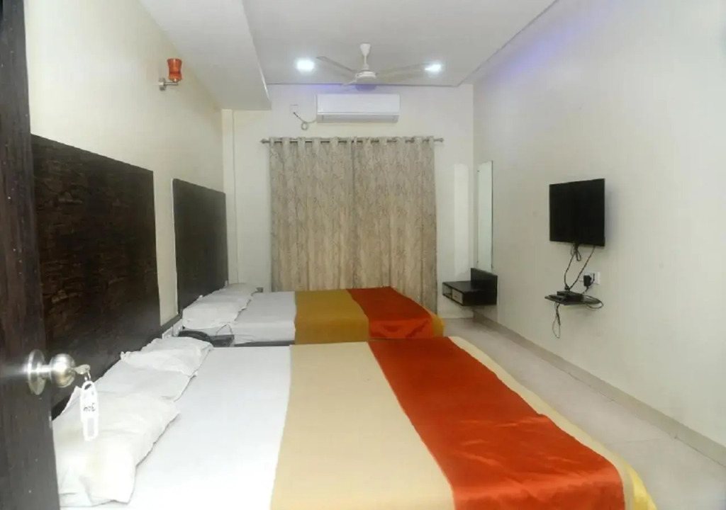Hotel Radhika Pune