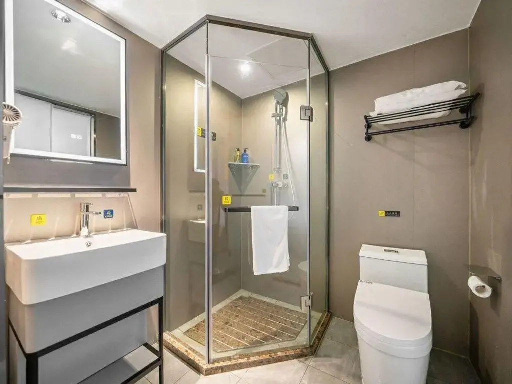 7 Days Inn Shanghai Lujiazui Shimao Binjiang Garden Branch