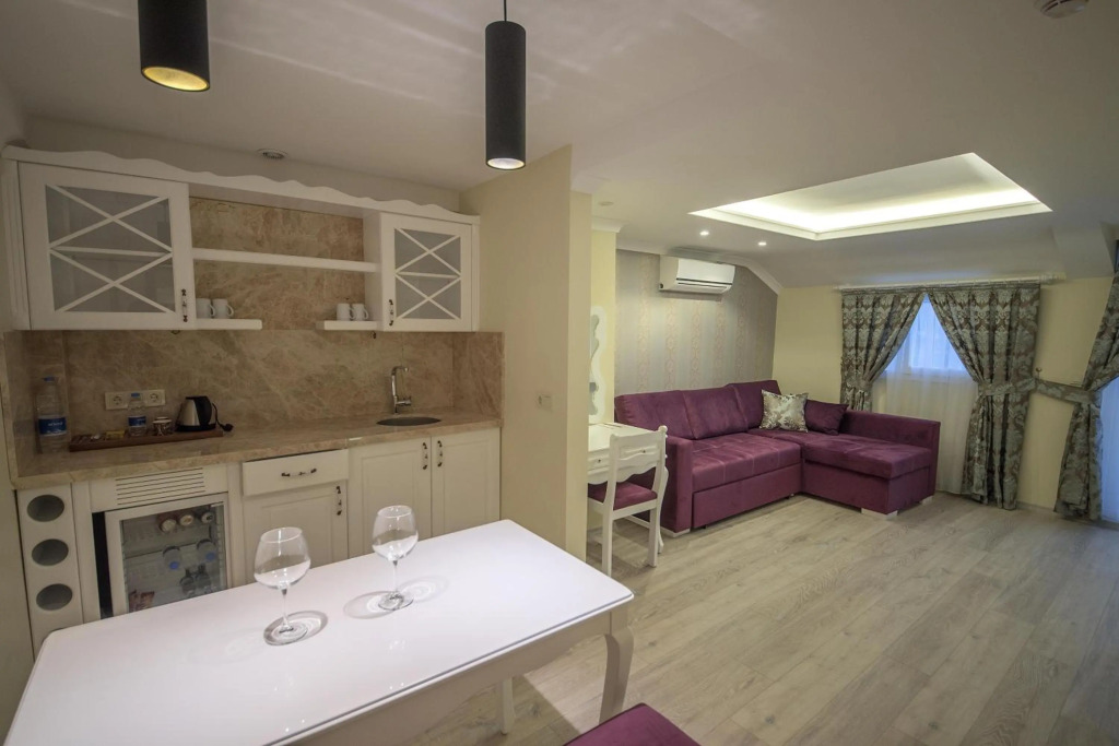 Yeniceri City Hotel