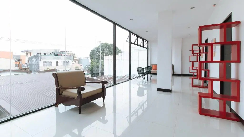 RedDoorz at San Antonio Makati