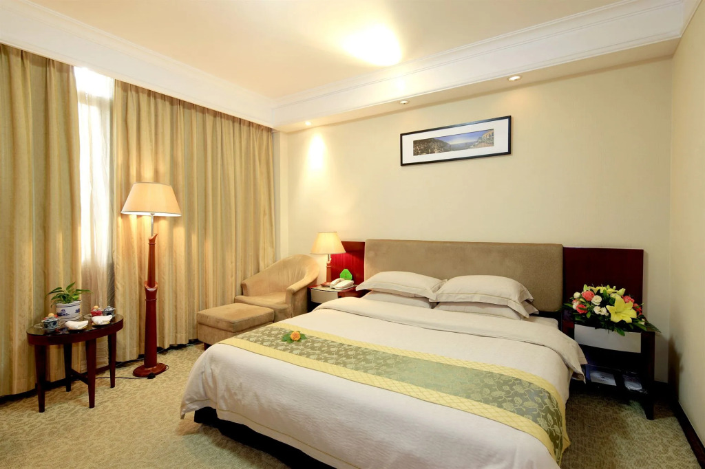 Guangzhou Nanfang Yiyuan Hotel