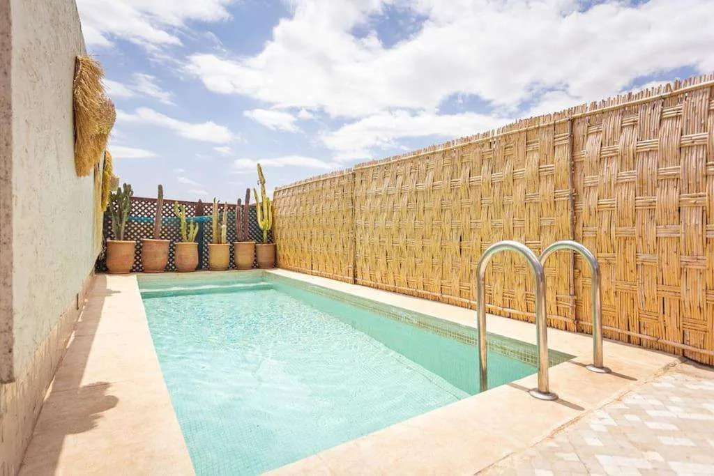 Riad La Sarrazine