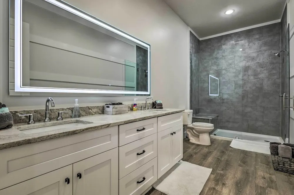 Spacious Gulfport Home - Walk to Beach