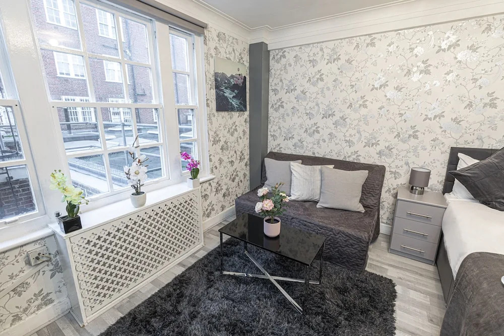 Bright, Lovely Studio in the Heart of London