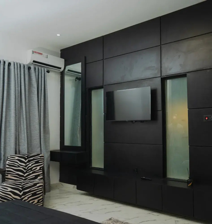 The Peachtree Hotel