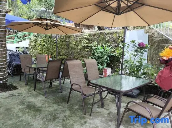 Shangya Qingju Homestay (Qingchengshan Town)