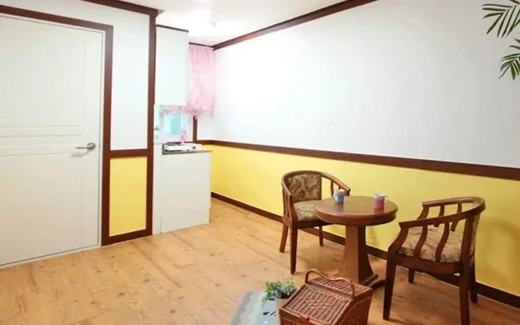Taean Healing House Pension