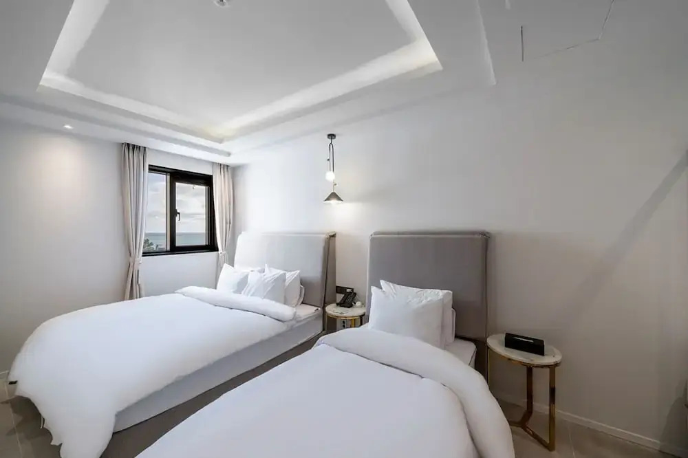 H moment Hotel songjeong