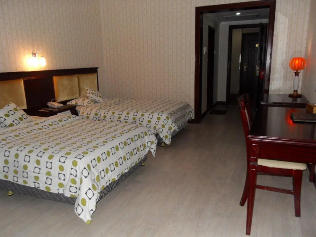 Huali Shishang