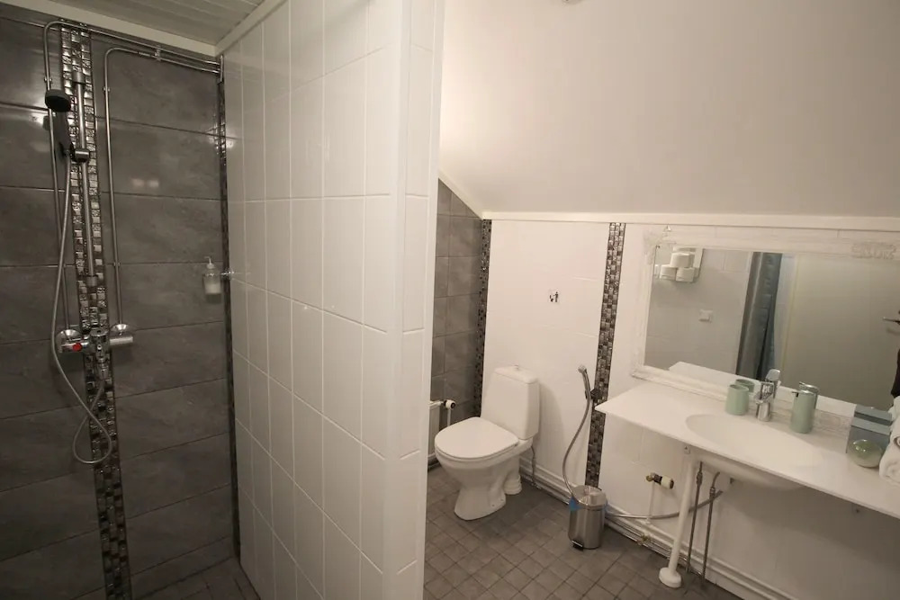 Lauri Guest House