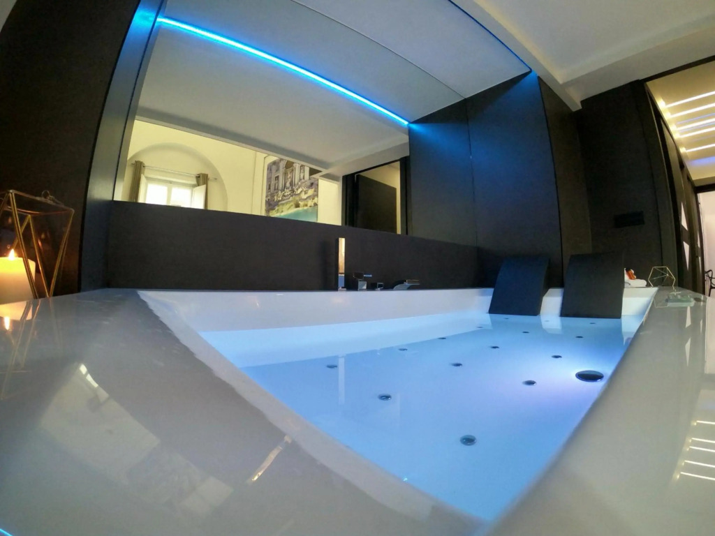 LUX- Spanish Steps 60A Luxury Suite Apartment