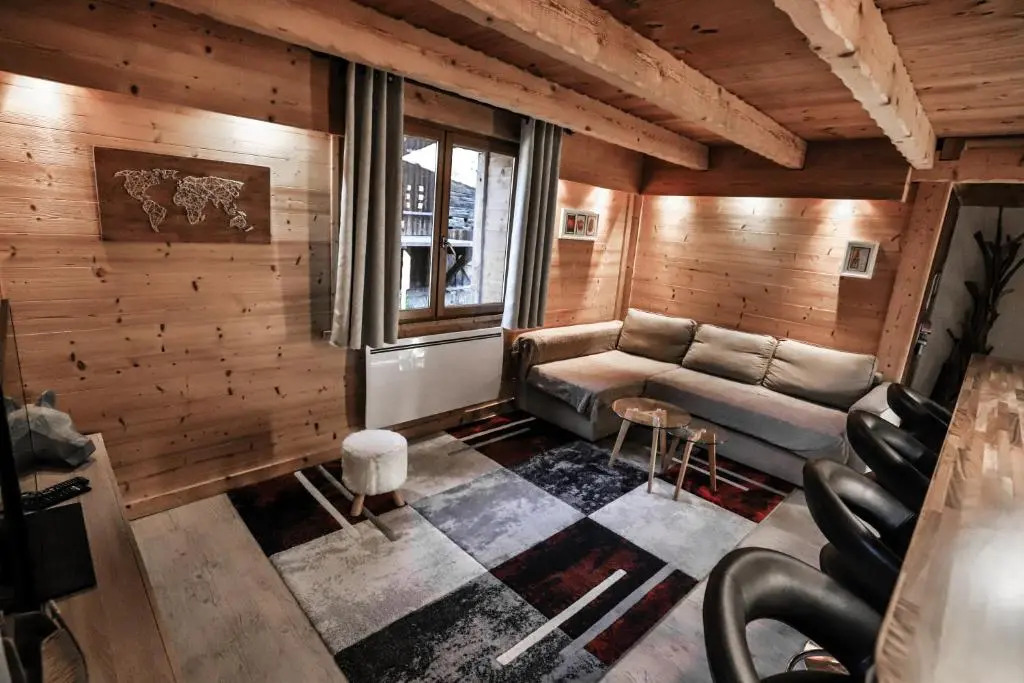 Le Grenier 1821 - Mini chalet - Centre village - AravisTour