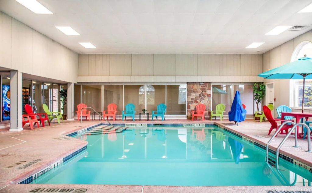Clarion Hotel Buffalo Airport