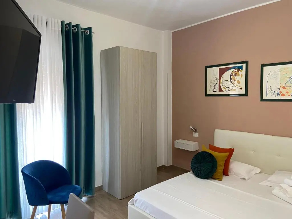 Juna's Guest House