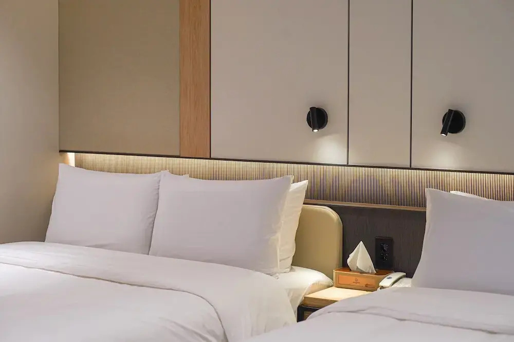 Urban Groove Hotel