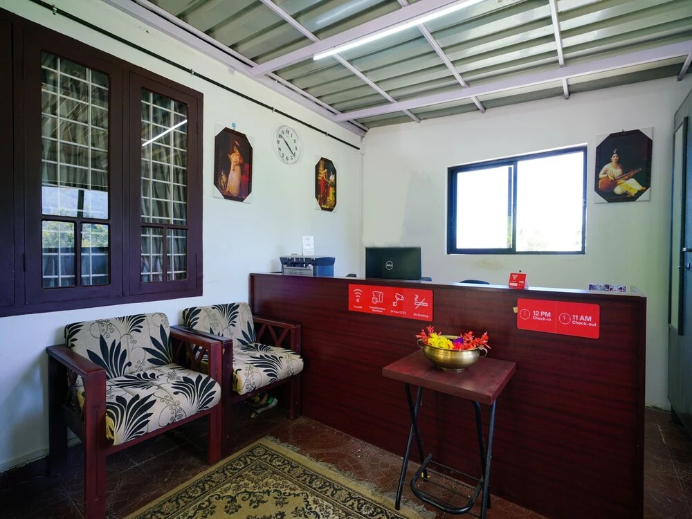 OYO 16158 Firdows Homes Adimali