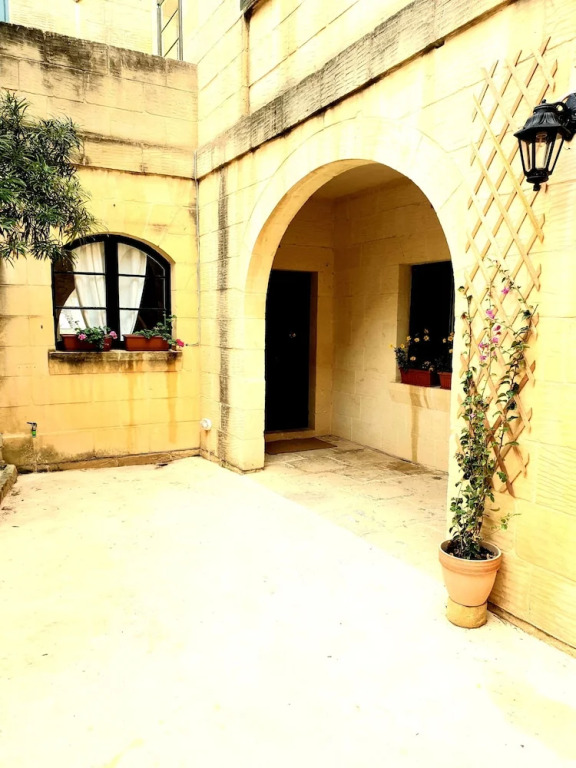 Panoramic Farmhouse
