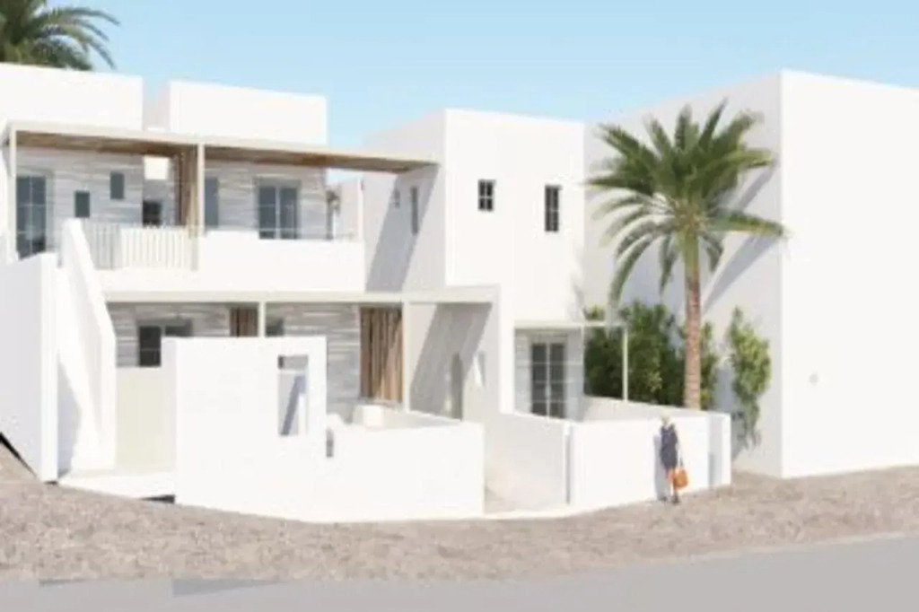 Mr and Mrs White Paros
