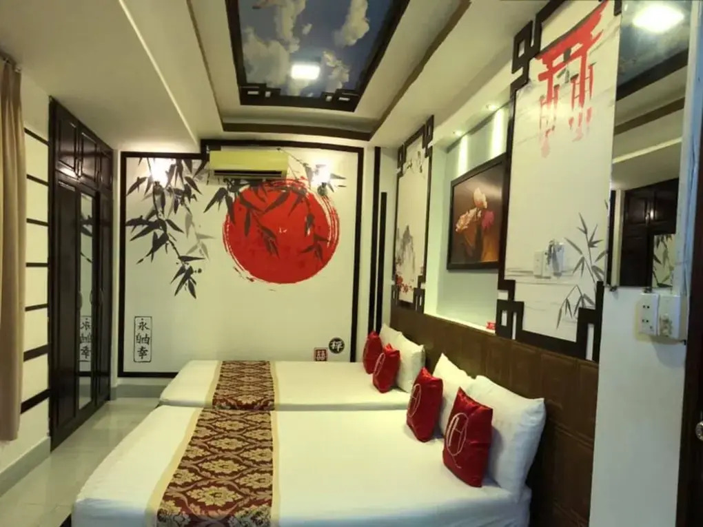 Quỳnh Hương Hotel SG - by BAY LUXURY
