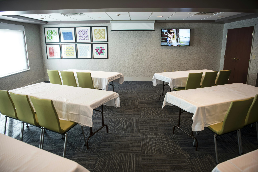 Holiday Inn Express Hotel & Suites Lexington-Downtown University by IHG