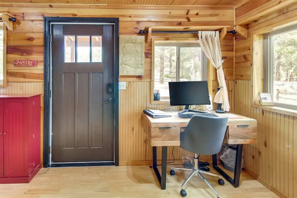 Large Deck, Grill: Pet-friendly Show Low Retreat!
