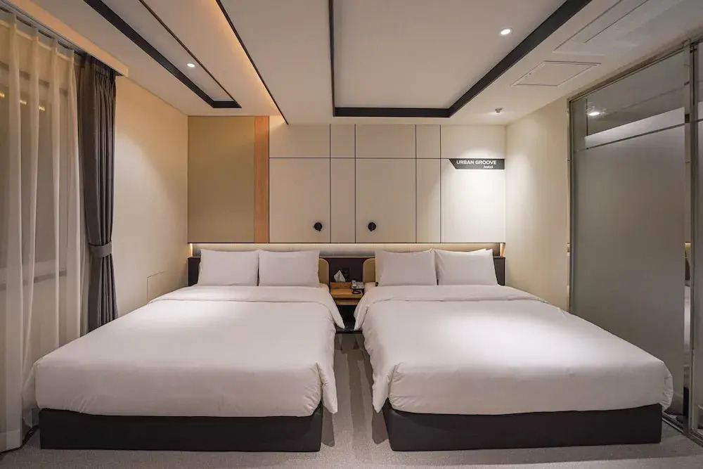 Urban Groove Hotel