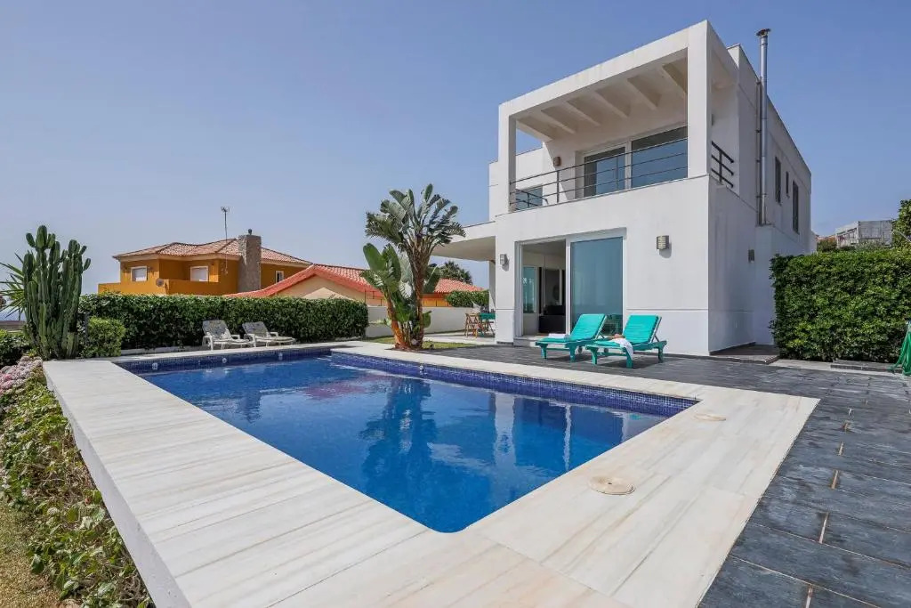 Punta Carnero - Villa de ensueño