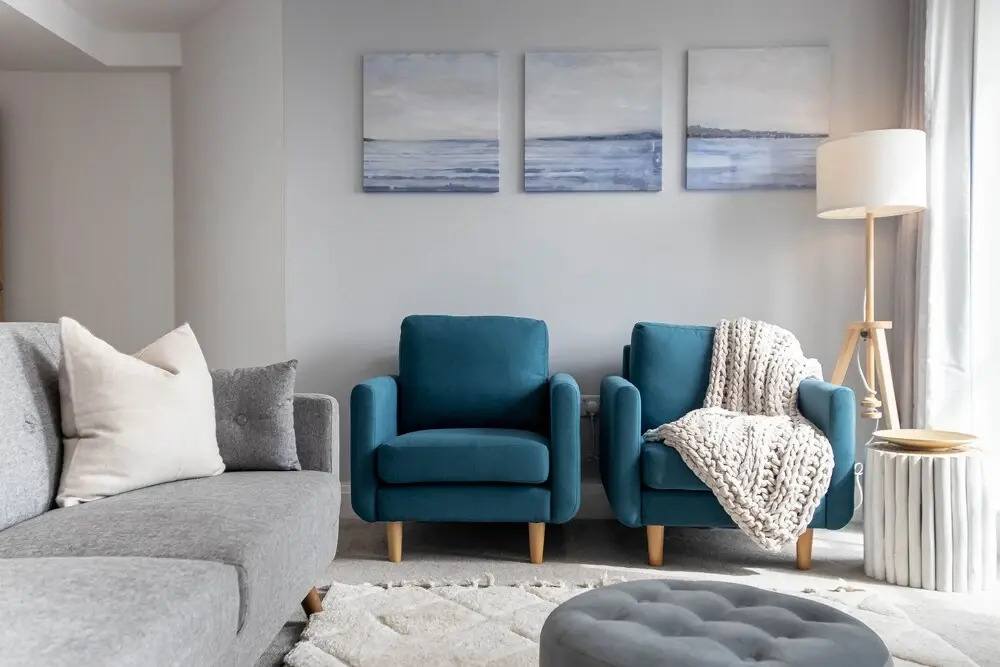 Super Luxe 2 Bed Apartment Torquay - Stunning Harbour View - Near Babbacoombe & Beach.