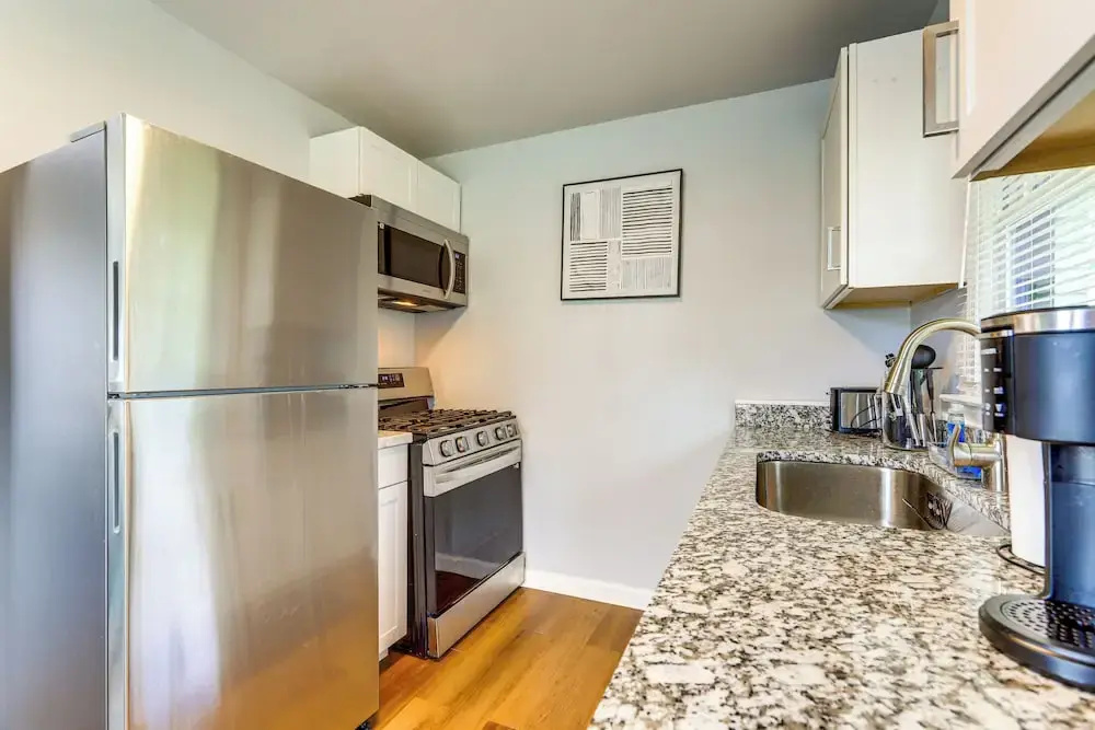 5 Mi to Dtwn Atl: Modern Duplex Home!