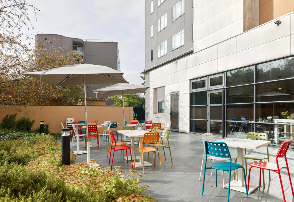 B&B HOTEL Paris Grand Roissy CDG Aéroport 4 étoiles