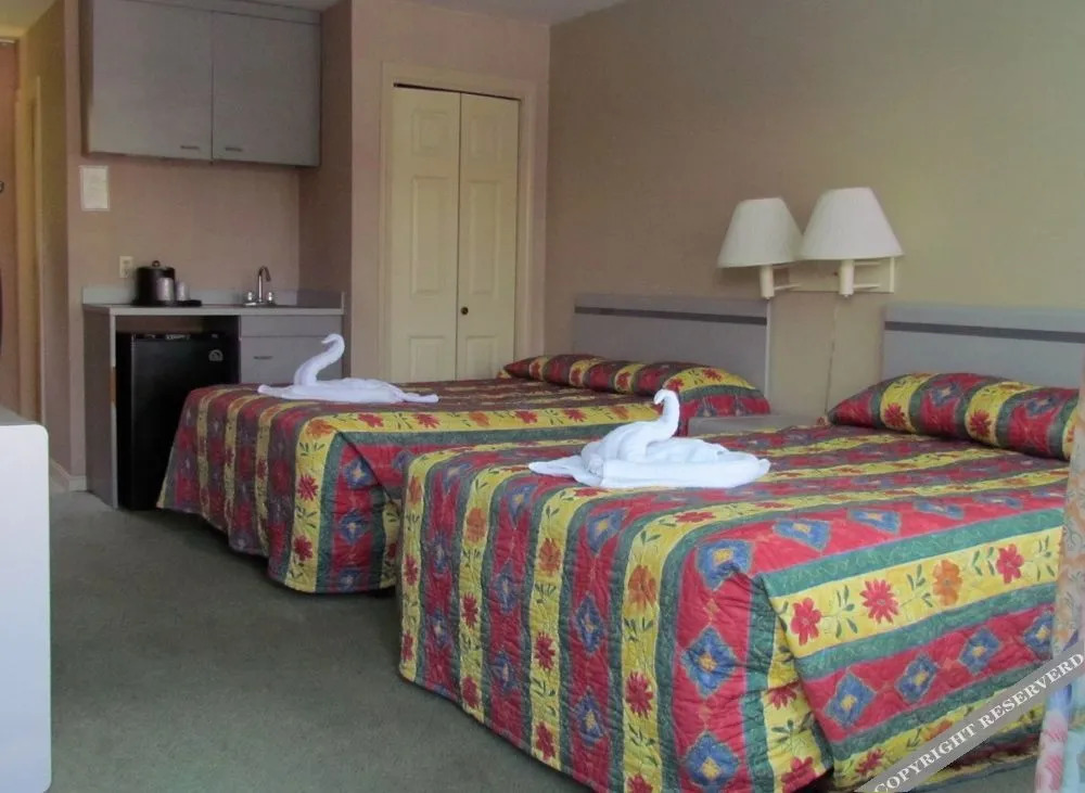 Bluebird Parker Beach Lodge