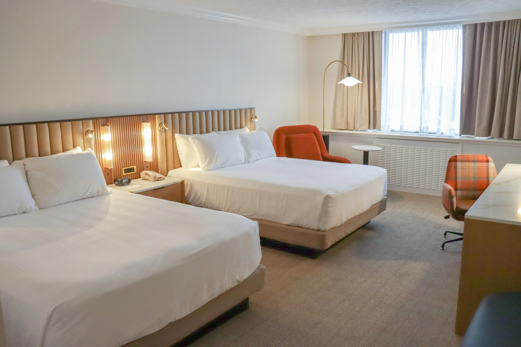 Crowne Plaza Louisville Airport Expo Ctr by IHG