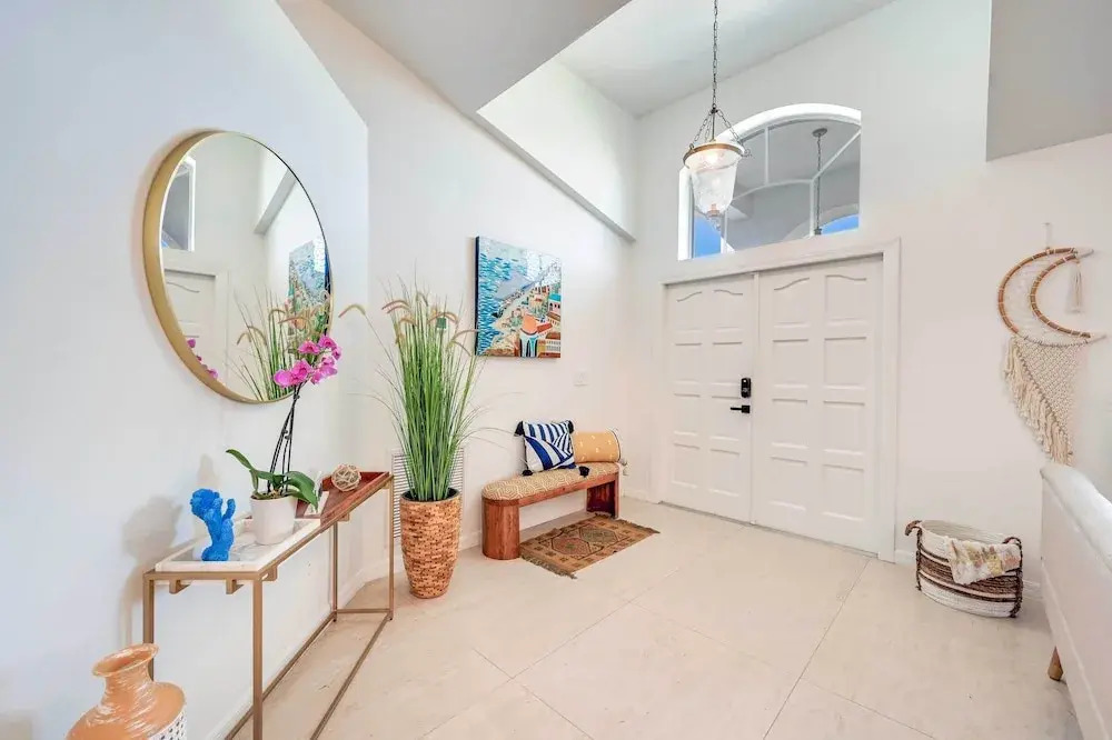 Modern Naples Oasis w/ Saltwater Pool & Jacuzzi!