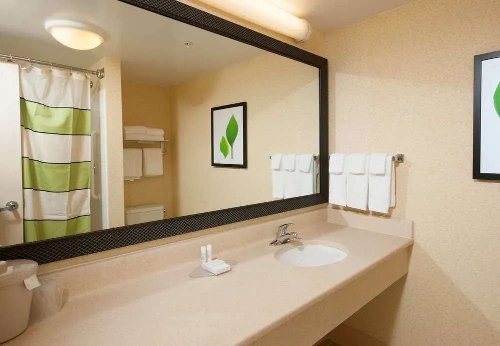 Fairfield Inn & Suites Brunswick Freeport
