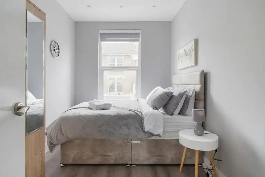 Stunning 3 Bed 3 Bath London Townhouse