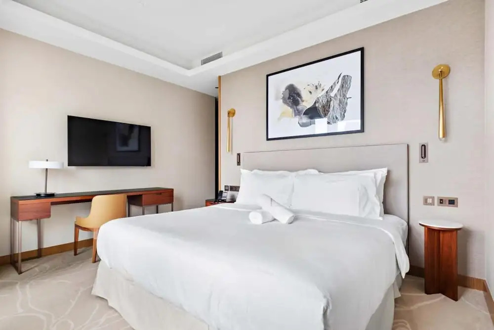 Luxurious 3-bedroom Apartment Facing Burj Khalifa in The Address Dubai Opera