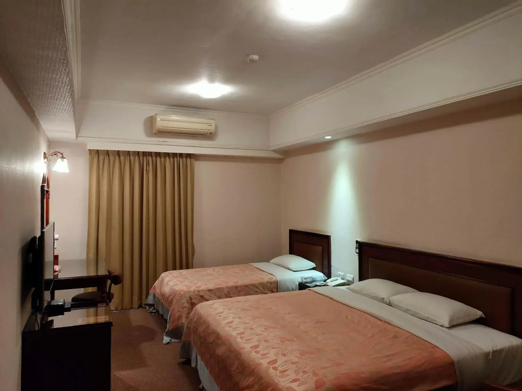 Sin Fu Business Hotel