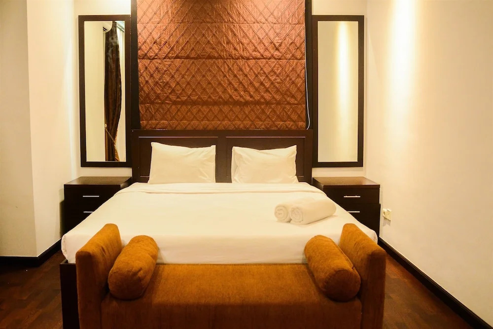 Awesome 3br Bellezza Permata Hijau Apartment Near Senayan