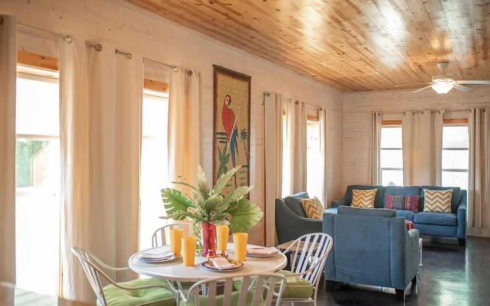Birds Of A Feather 3 Bedroom Townhouse