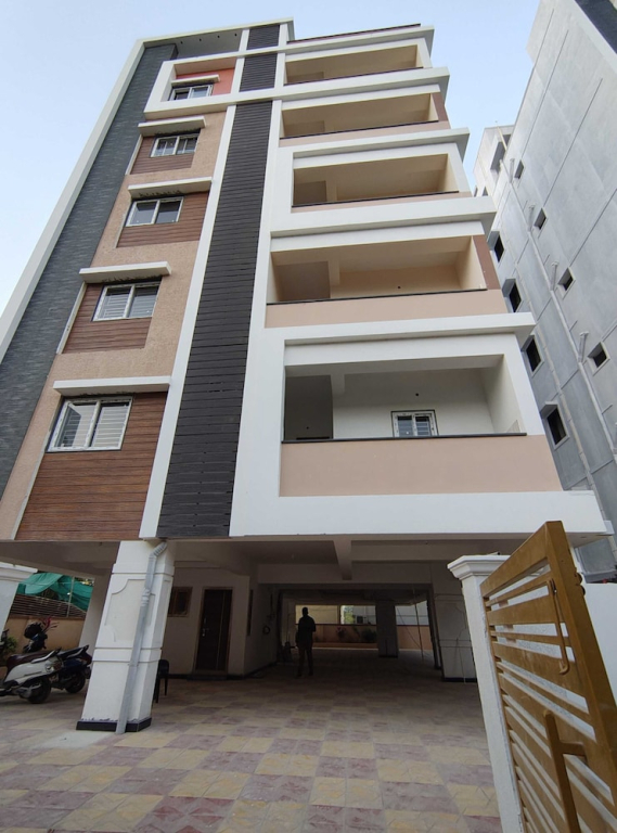 Townhouse Cineplanet Kompally