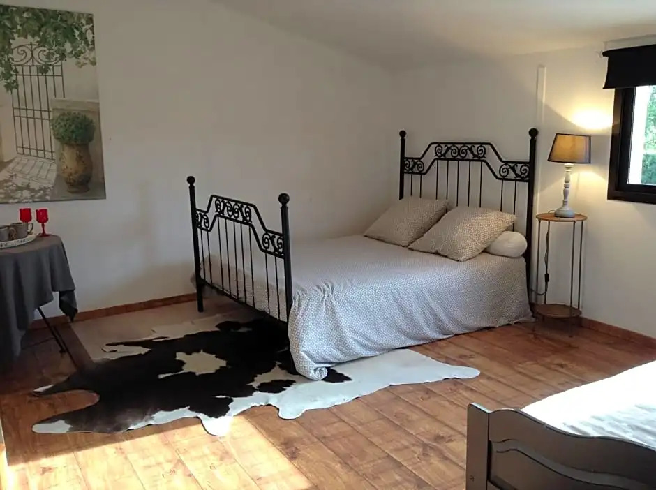 Le Mazet Chambre dHôtes