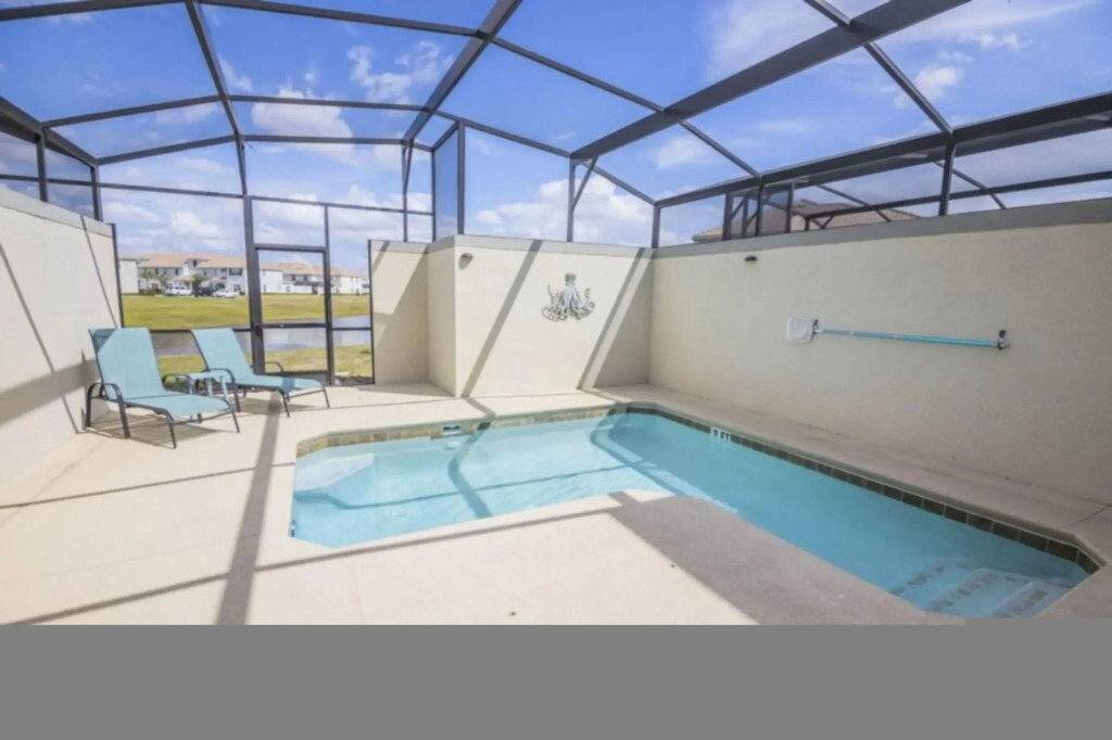 Just 5 Miles to Disney - Pool - Lake Views