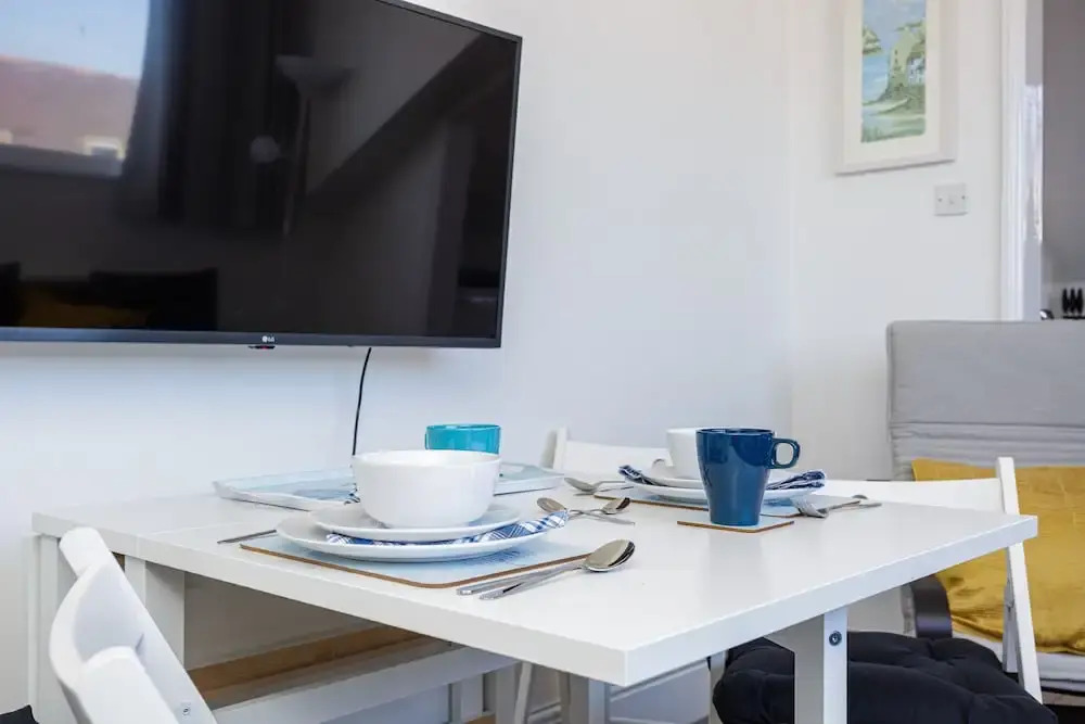 Lowcay Apartment C