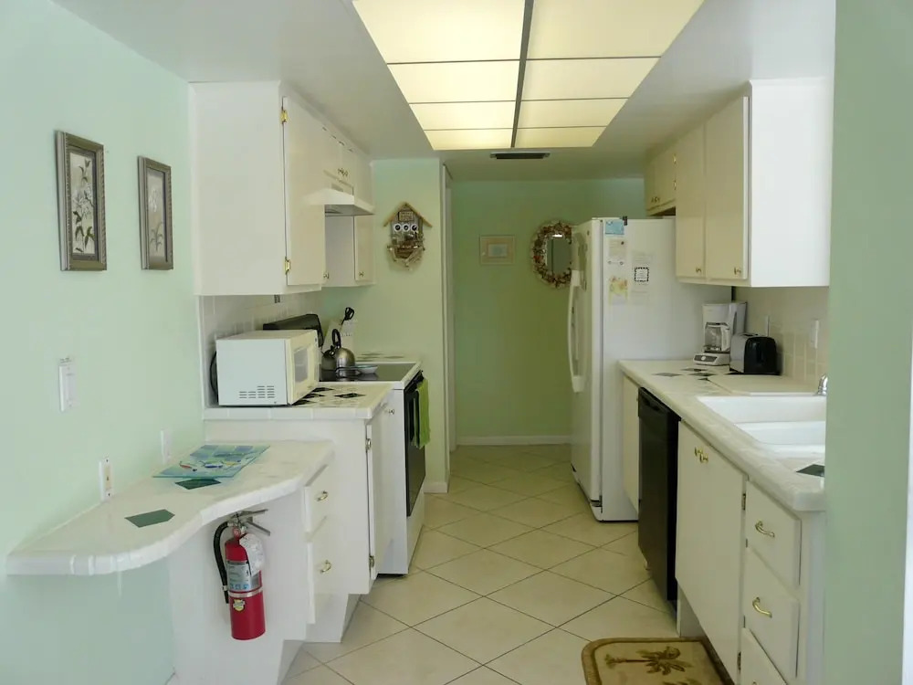 961 Abaco Court